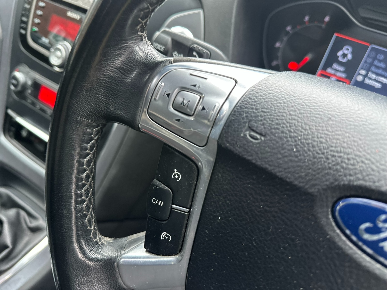 Used Ford Mondeo 2010 for sale - 77483797: Photo 22