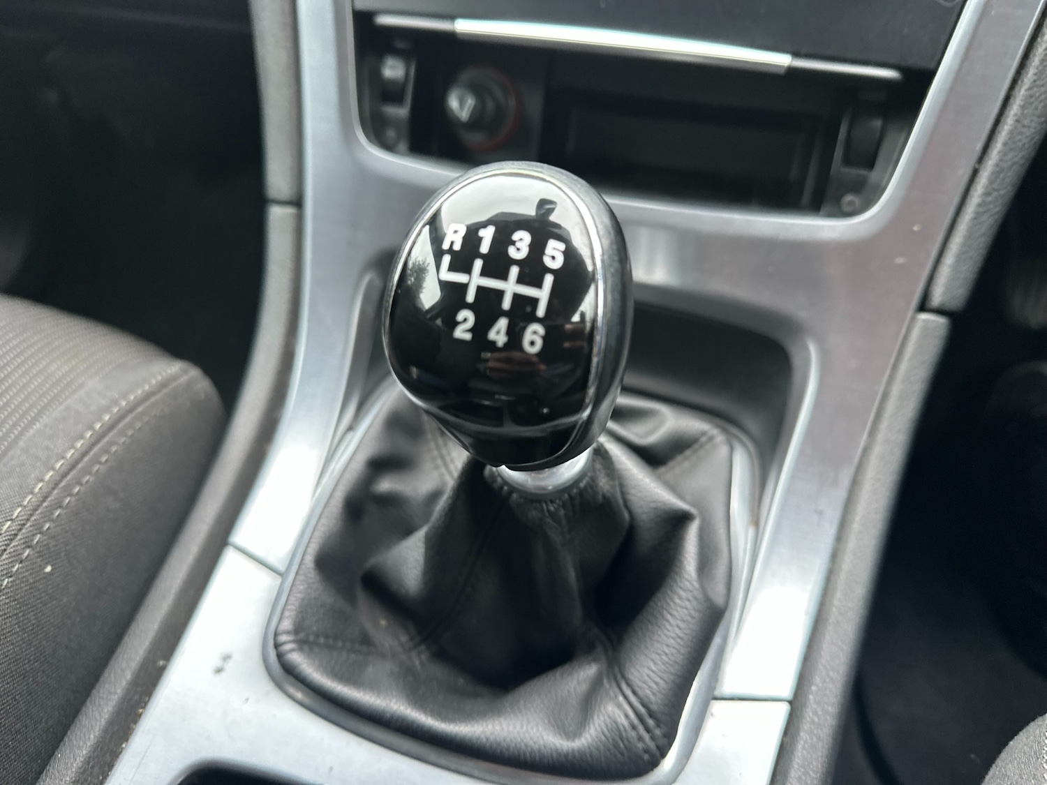 Used Ford Mondeo 2010 for sale - 77483797: Photo 33