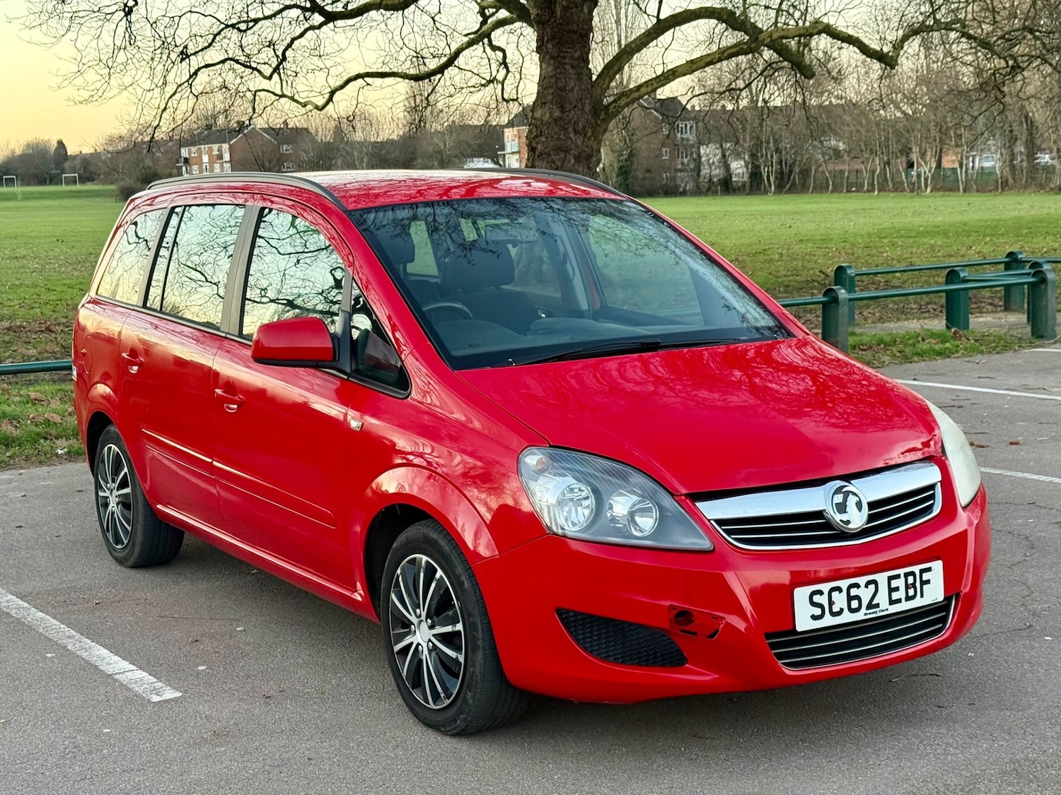 Used Vauxhall Zafira 2013 for sale - 77149239: Photo 2