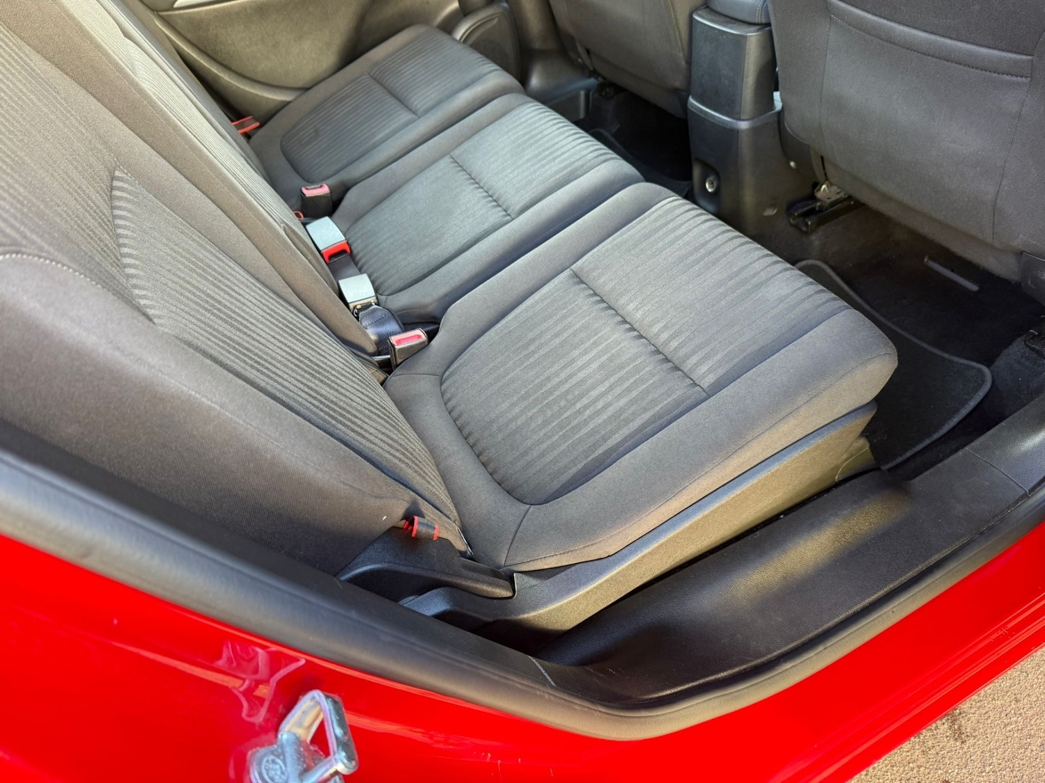 Used Vauxhall Zafira 2015 for sale - 77084320: Photo 17