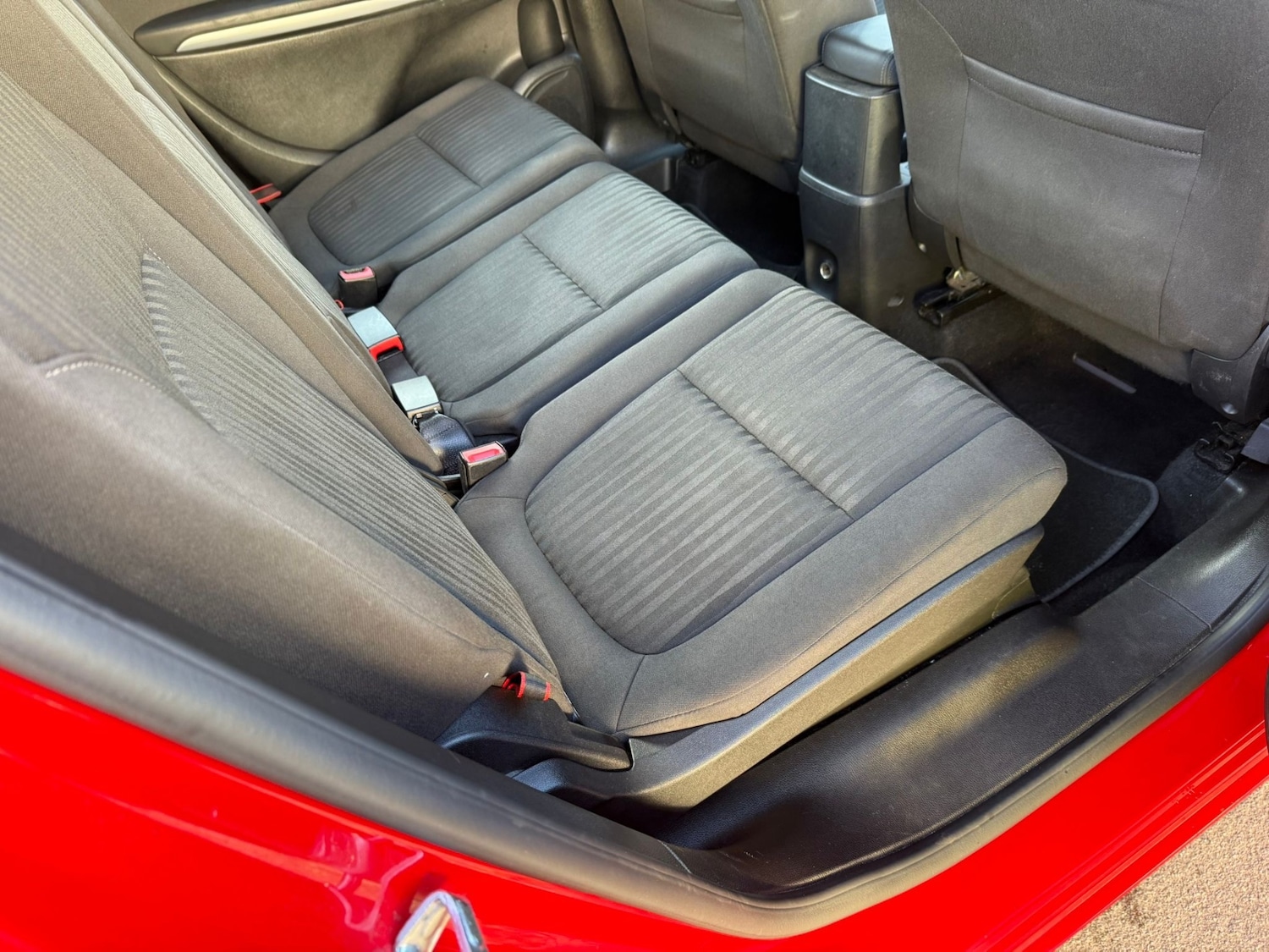 Used Vauxhall Zafira 2015 for sale - 77084320: Photo 25