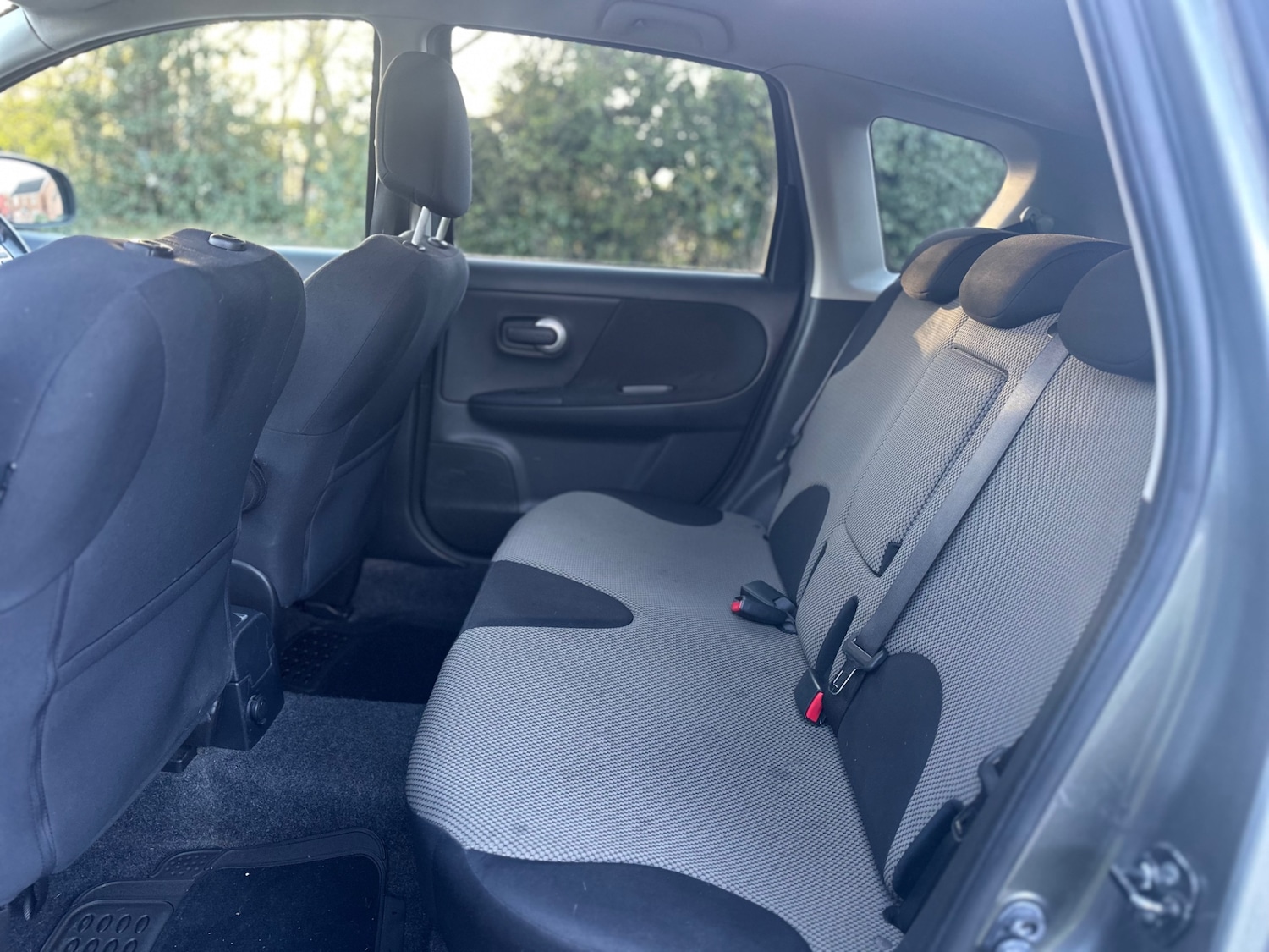 Used Nissan Note 2011 for sale - 78056731: Photo 16