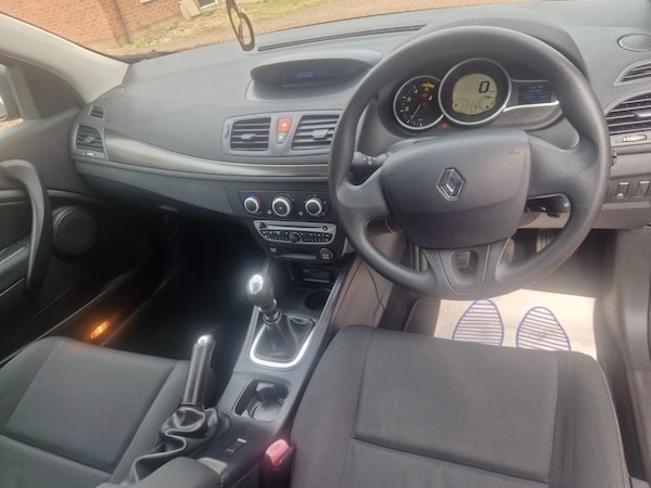 Used Renault Megane 2011 for sale - 75990367: Photo 12
