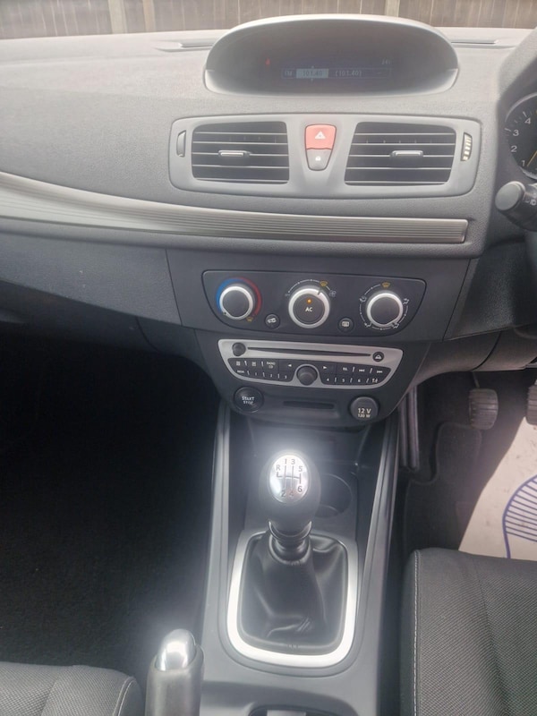 Used Renault Megane 2011 for sale - 75990367: Photo 15