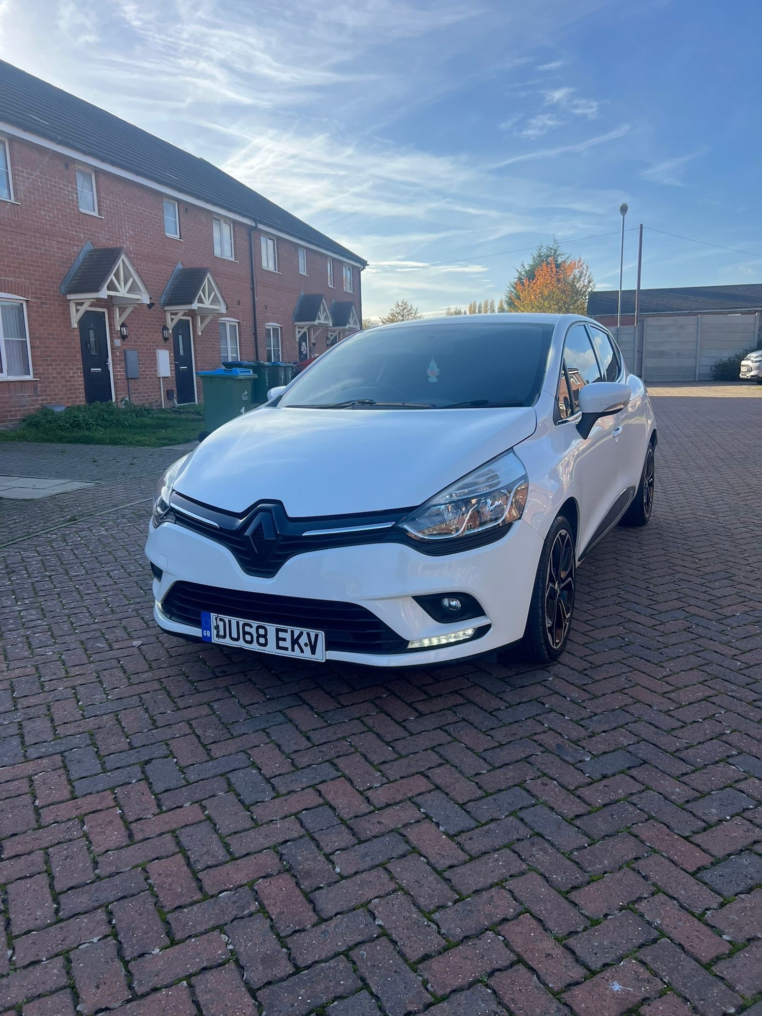 Used Renault Clio 2018 for sale - 76421960: Photo 1