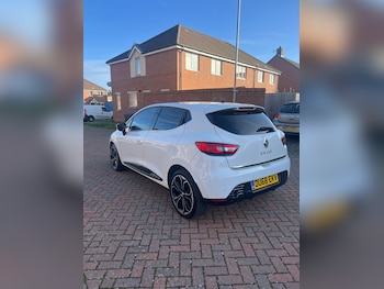 Used Renault Clio 2018 for sale - 76421960: Photo