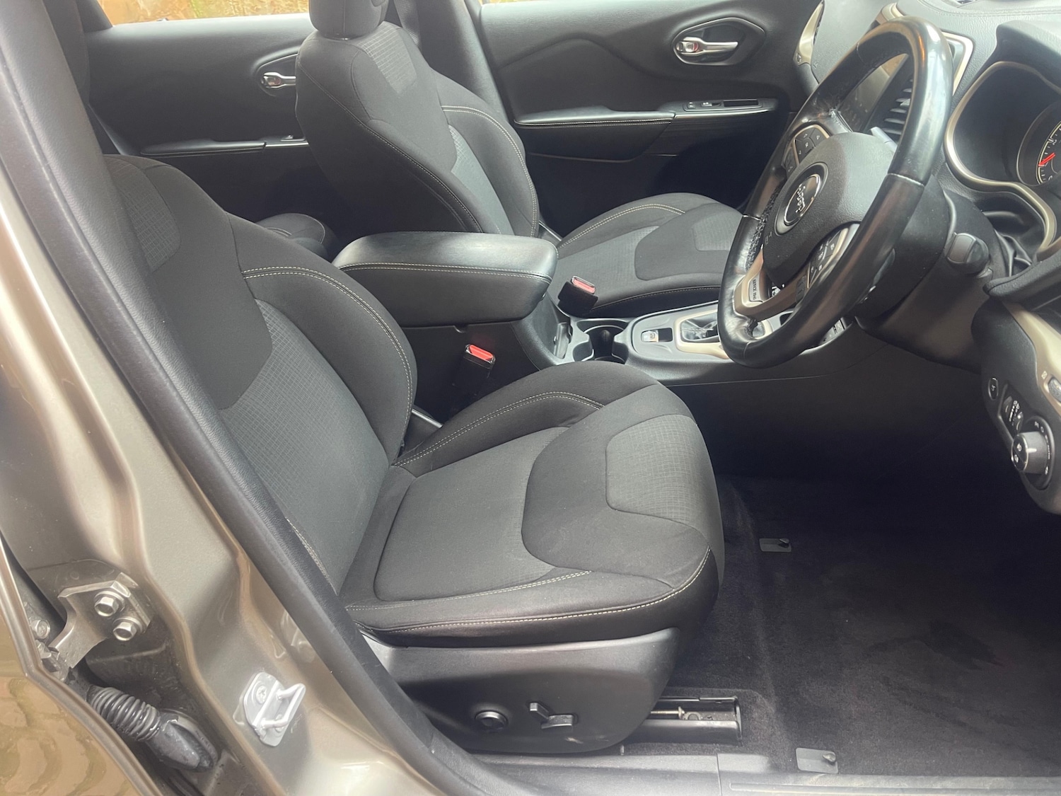 Used Jeep Cherokee 2016 for sale - 77687350: Photo 20