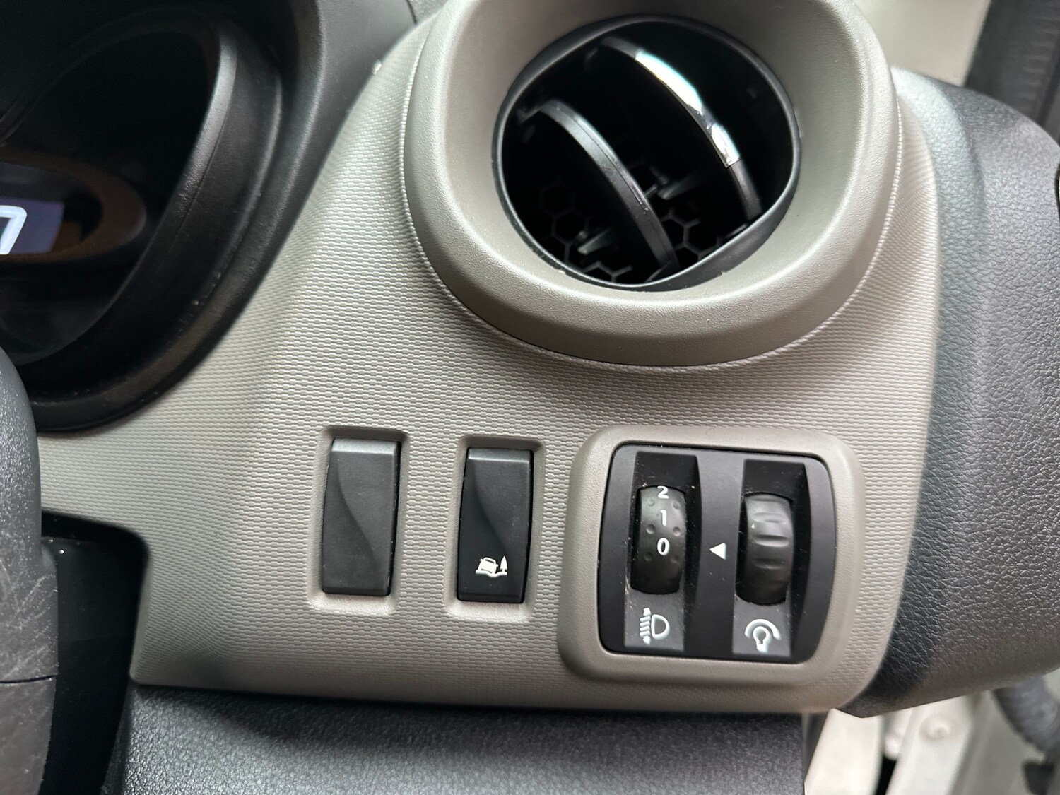 Used Renault Trafic 2015 for sale - 77813341: Photo 19