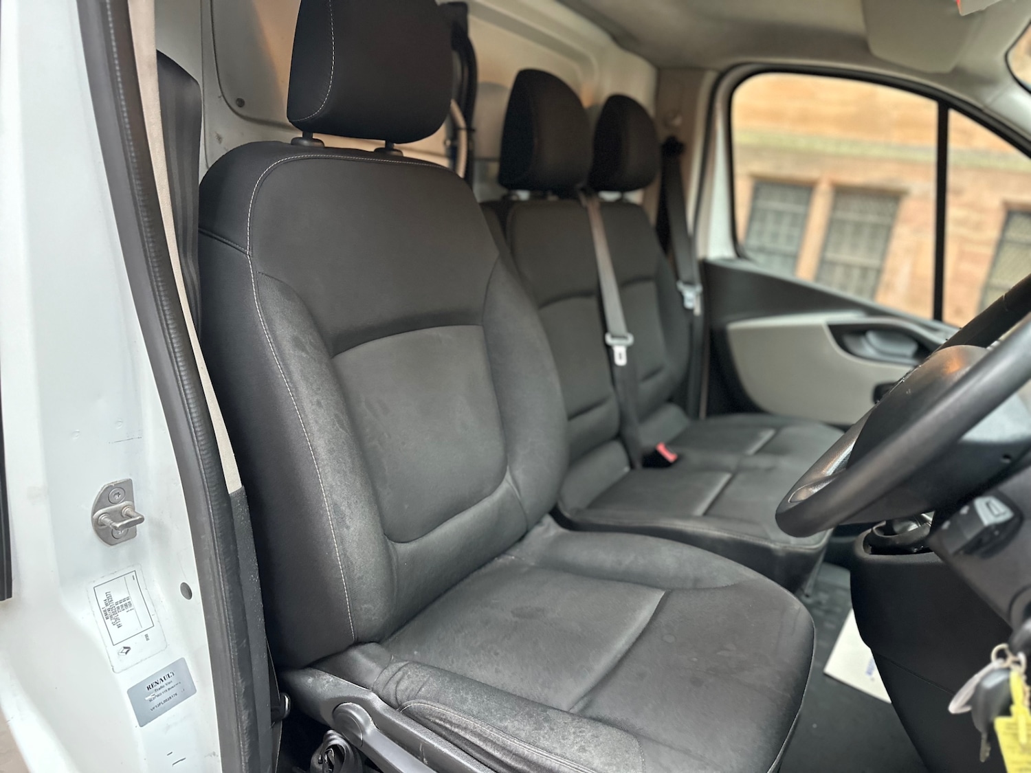 Used Renault Trafic 2015 for sale - 77813341: Photo 31