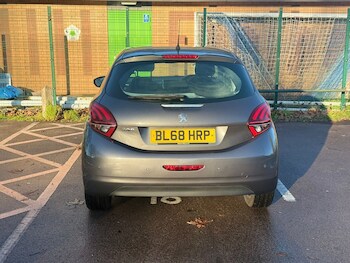 Used Peugeot 208 2019 for sale - 76799645: Photo