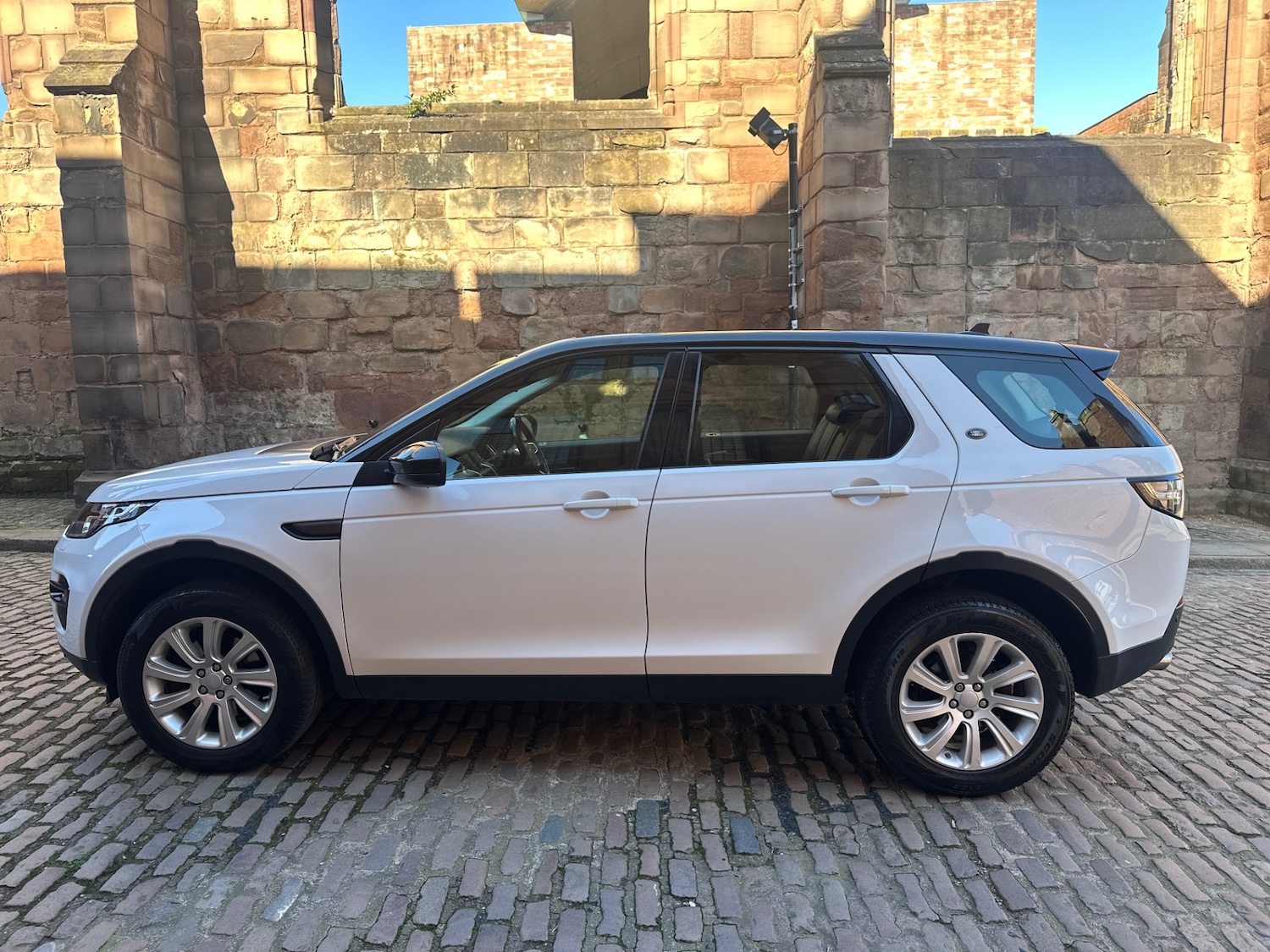 Used Land Rover Discovery Sport 2015 for sale - 77954120: Photo 12