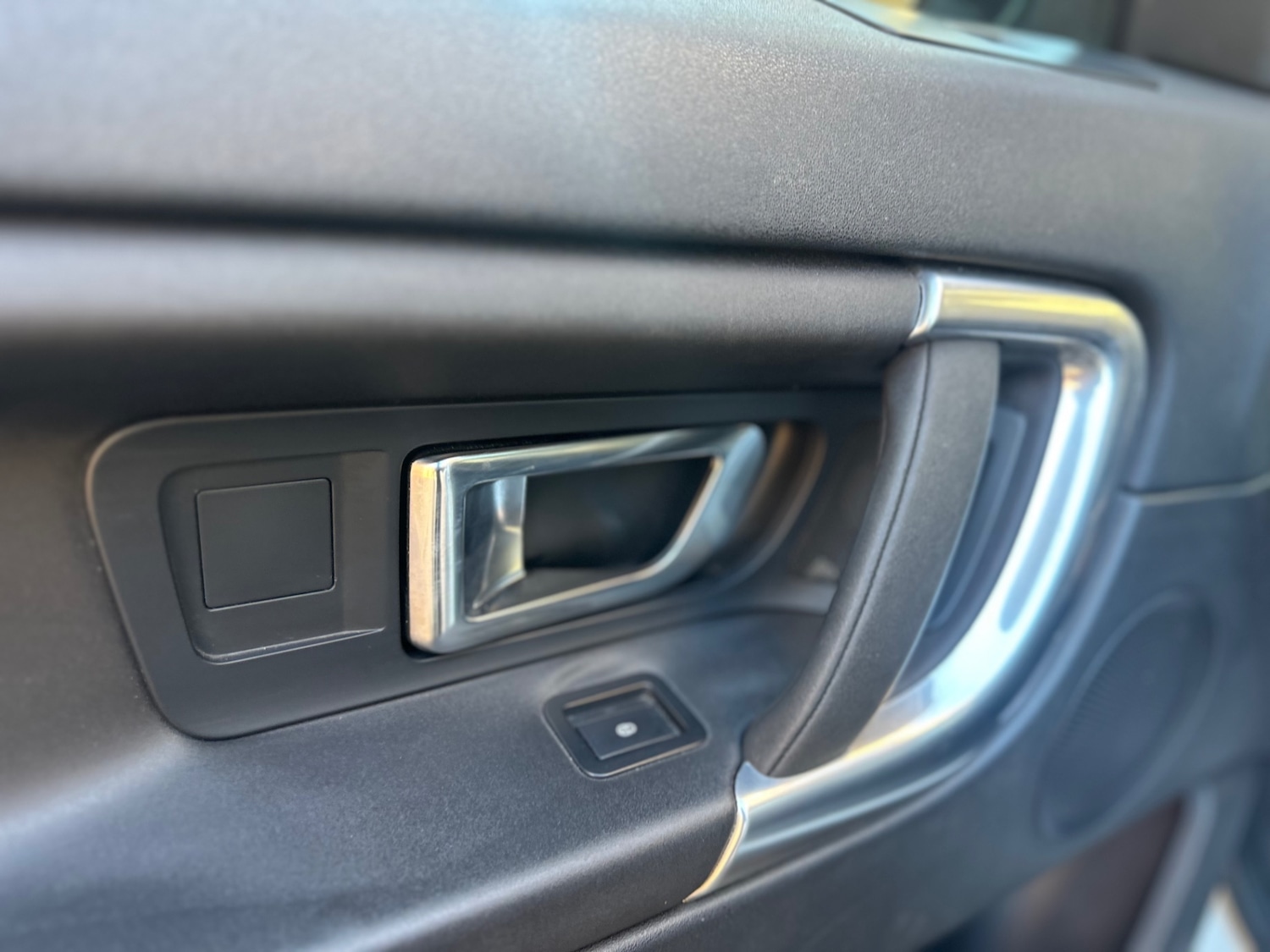 Used Land Rover Discovery Sport 2015 for sale - 77954120: Photo 32