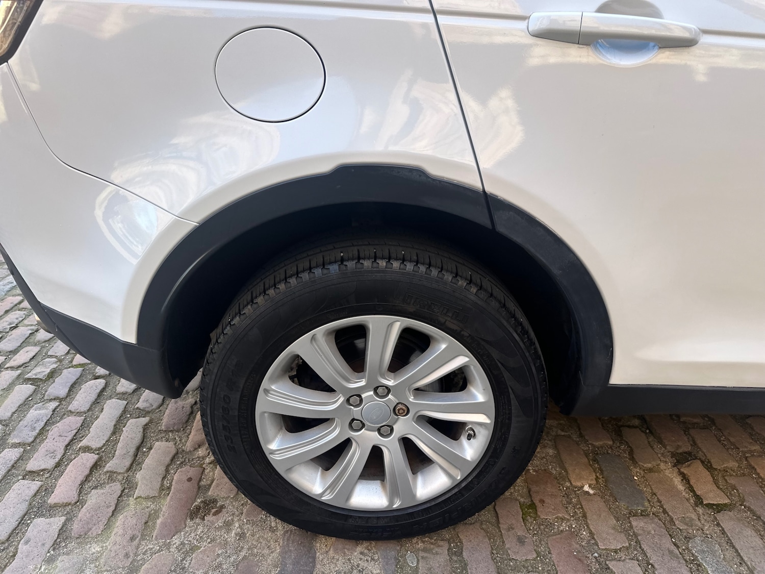 Used Land Rover Discovery Sport 2015 for sale - 77954120: Photo 42