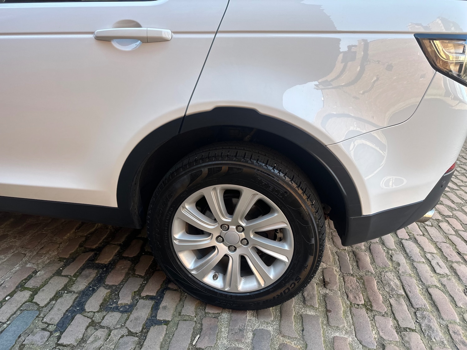 Used Land Rover Discovery Sport 2015 for sale - 77954120: Photo 43