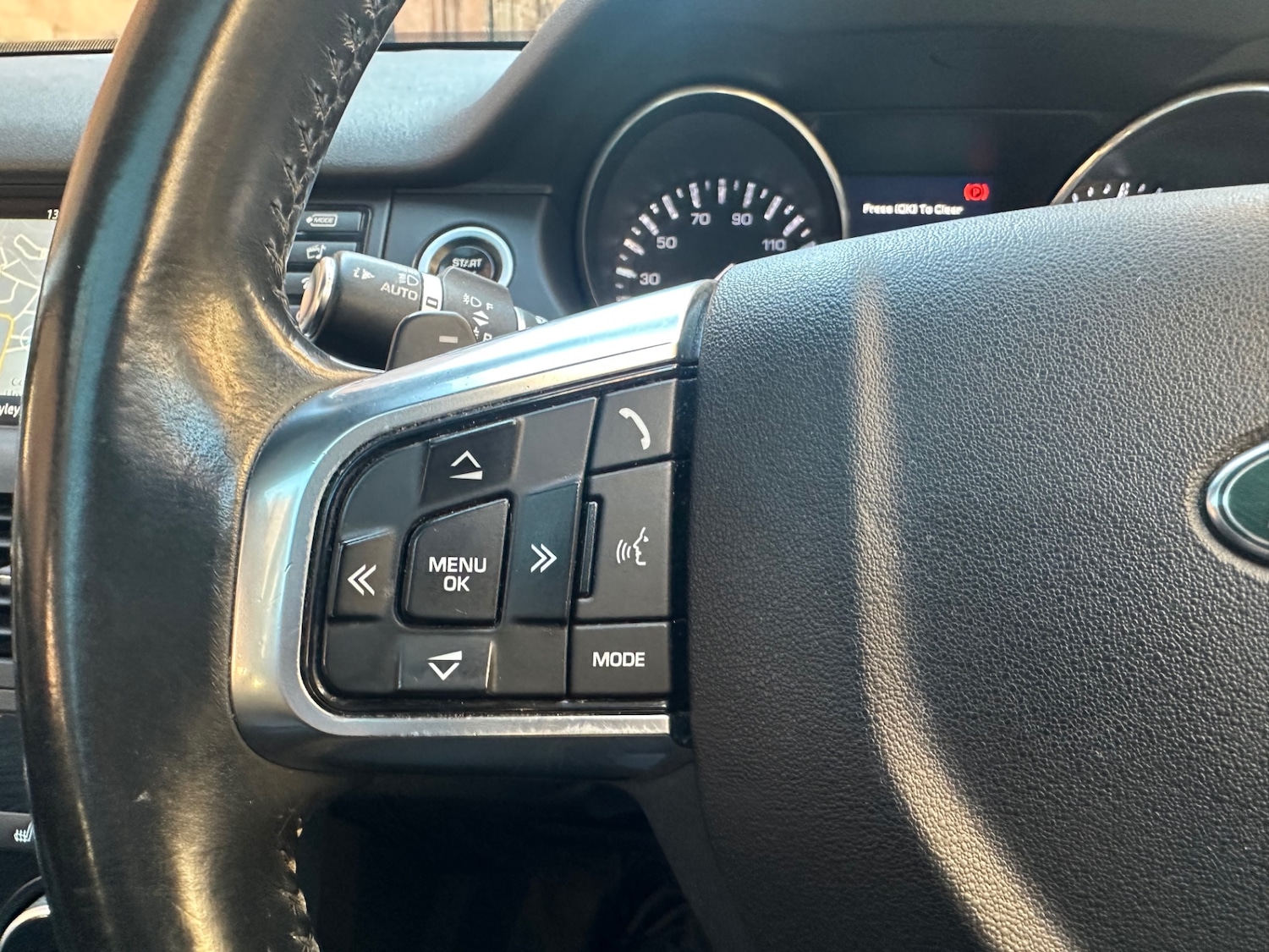 Used Land Rover Discovery Sport 2015 for sale - 77954120: Photo 54