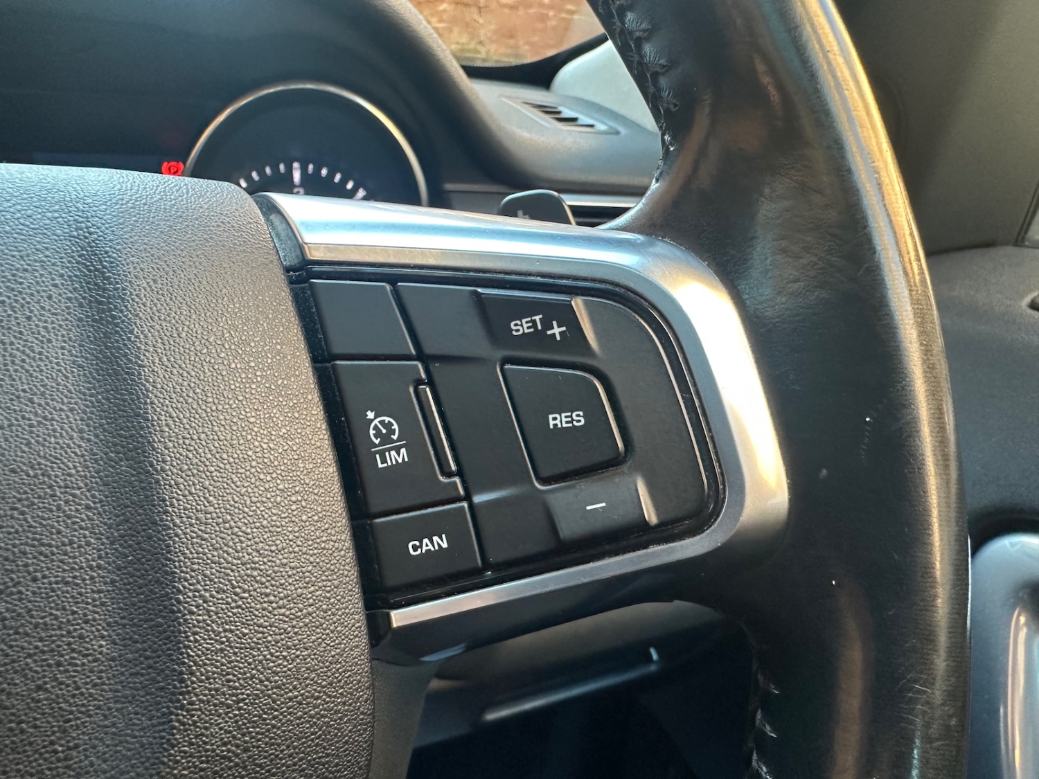 Used Land Rover Discovery Sport 2015 for sale - 77954120: Photo 55