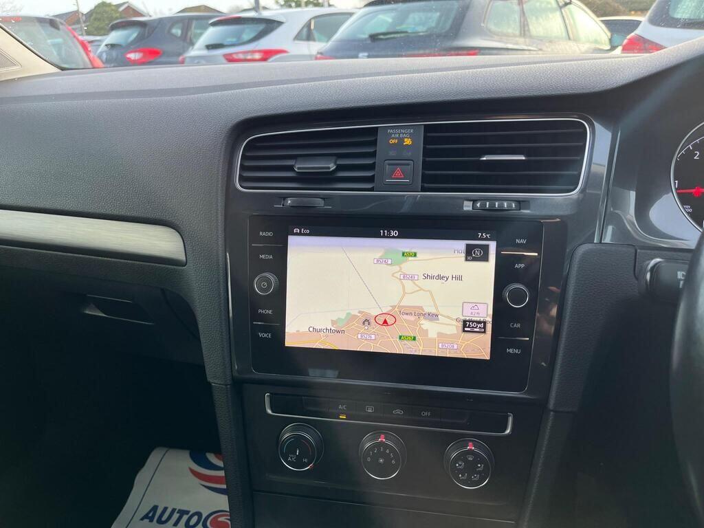 Used Volkswagen Golf 2017 for sale - 76388565: Photo 9