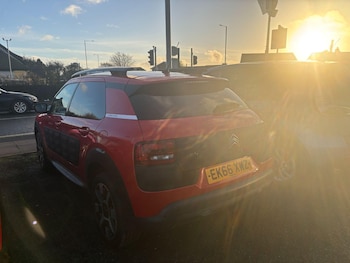 Used Citroen C4 Cactus 2016 for sale - 77163084: Photo