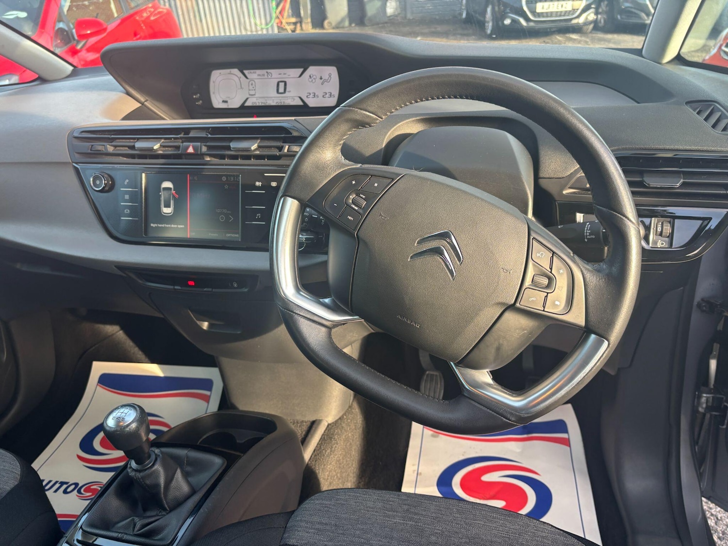 Used Citroen C4 Picasso 2017 for sale - 76283332: Photo 12