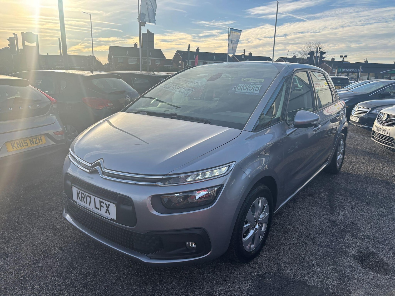 Used Citroen C4 Picasso 2017 for sale - 76283332: Photo 3