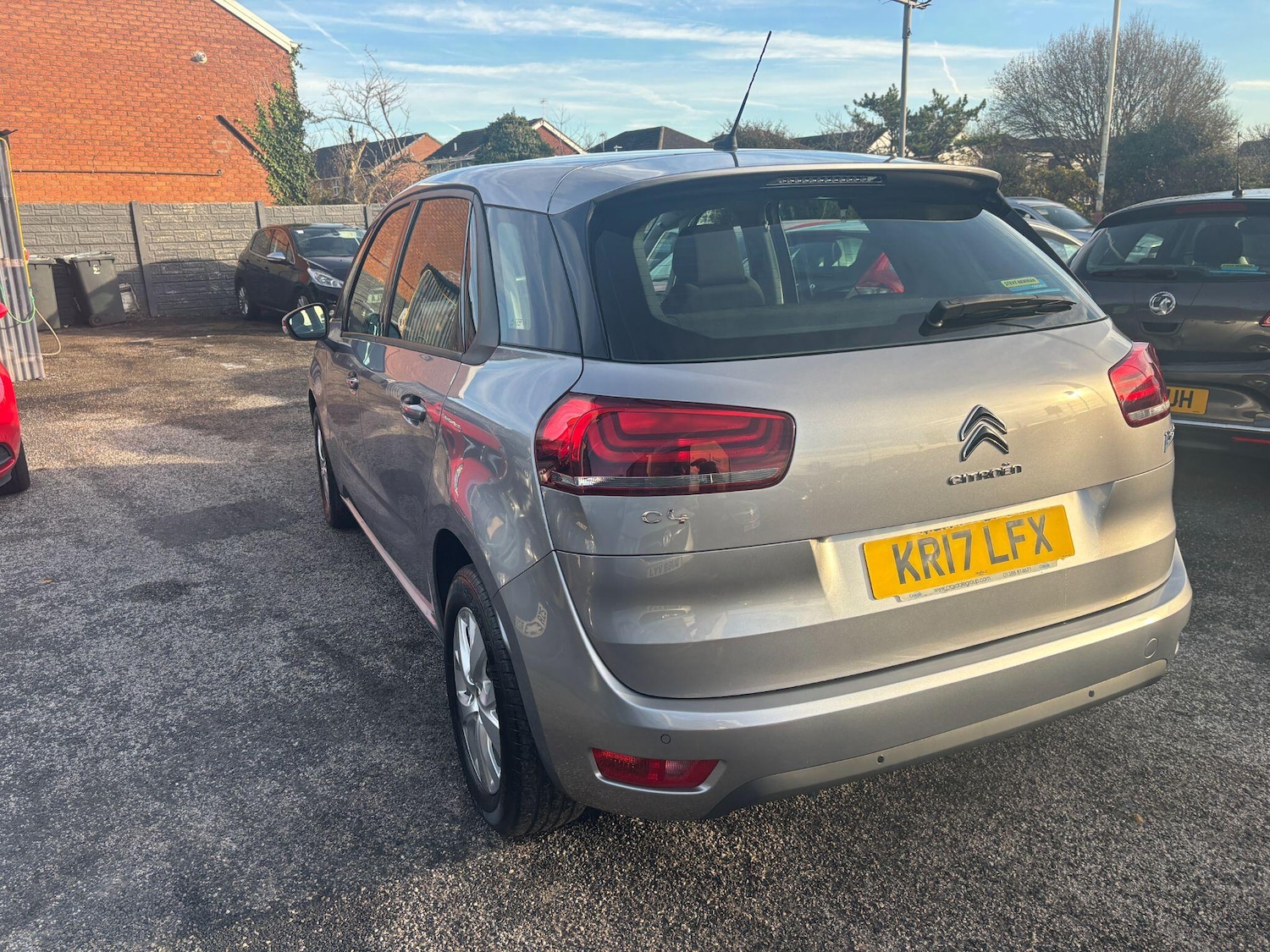 Used Citroen C4 Picasso 2017 for sale - 76283332: Photo 5