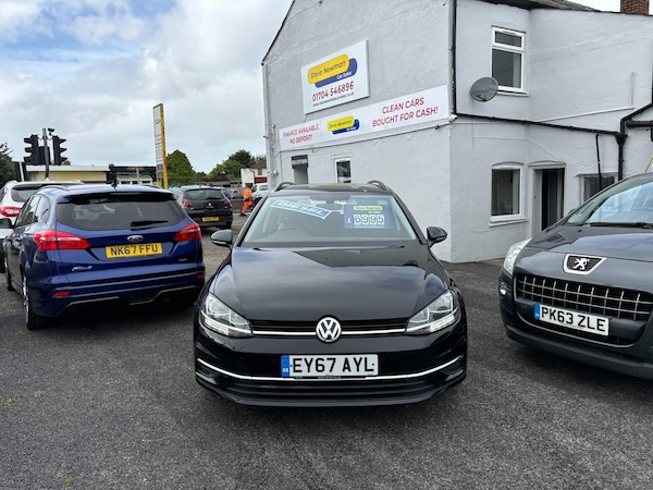 Used Volkswagen Golf 2017 for sale - 71945443: Photo 2