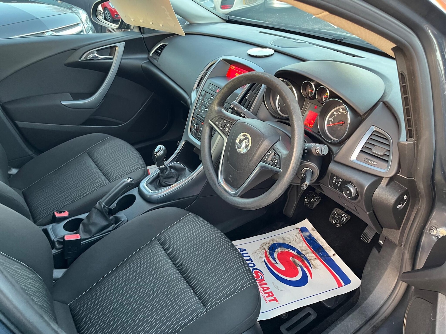 Used Vauxhall Astra 2013 for sale - 76743561: Photo 9