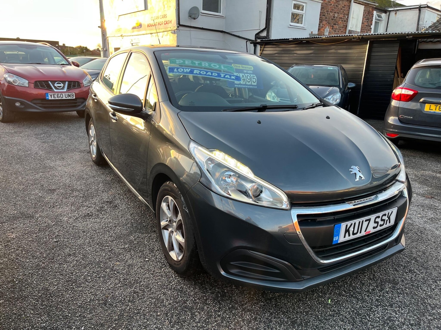 Used Peugeot 208 2017 for sale - 76715399: Photo 1