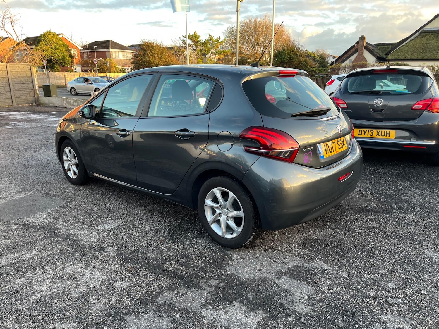 Used Peugeot 208 2017 for sale - 76715399: Photo 5