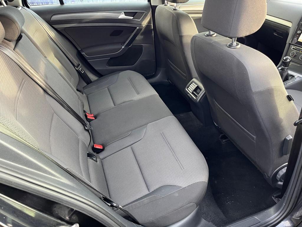 Used Volkswagen Golf 2017 for sale - 76996867: Photo 8