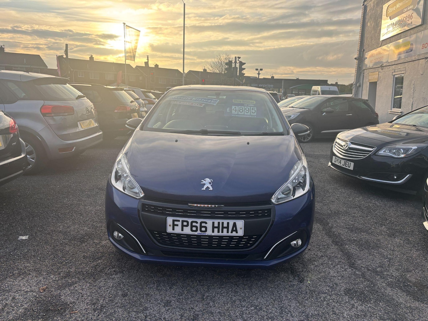 Used Peugeot 208 2016 for sale - 76511750: Photo 2