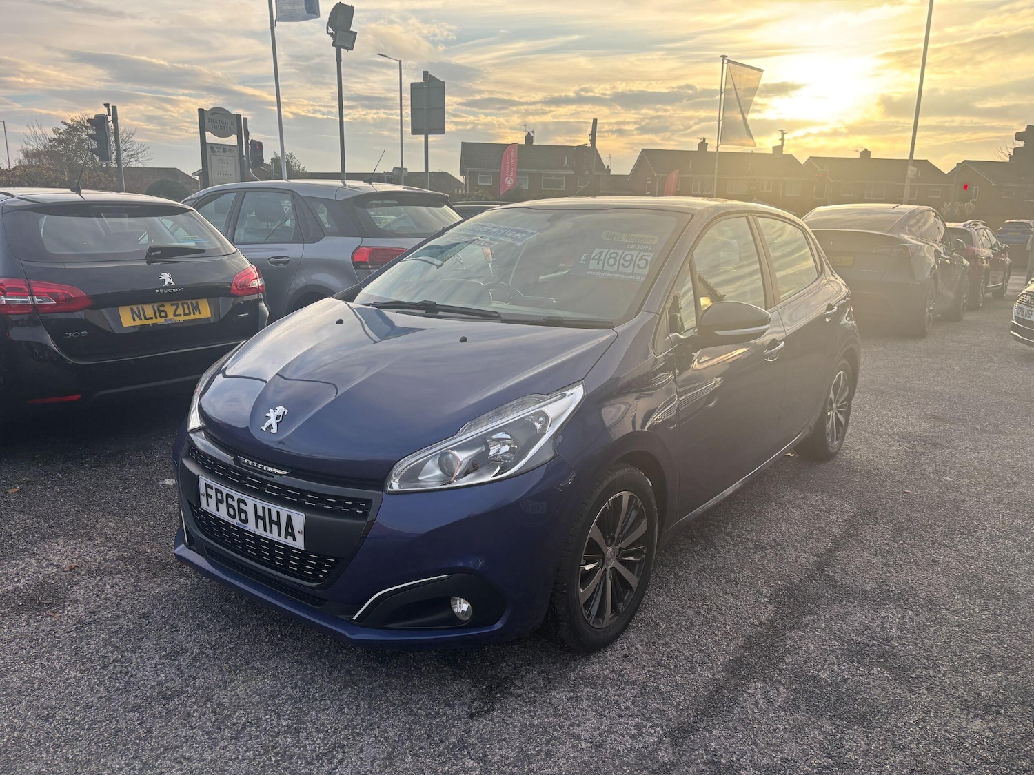 Used Peugeot 208 2016 for sale - 76511750: Photo 3