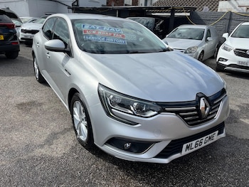 Used Renault Megane 2016 for sale - 78205509: Photo