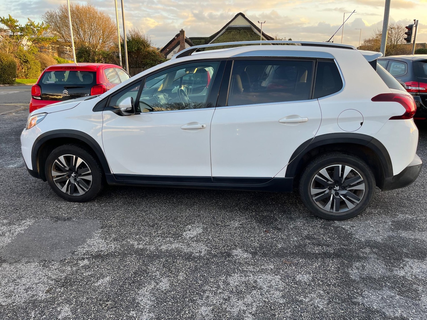 Used Peugeot 2008 2018 for sale - 76573648: Photo 6
