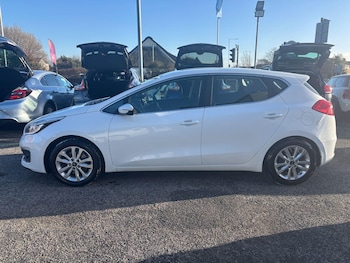 Used Kia Ceed 2017 for sale - 77738442: Photo