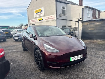 Used Tesla Model Y 2024 for sale - 76964350: Photo