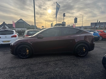 Used Tesla Model Y 2024 for sale - 76964350: Photo