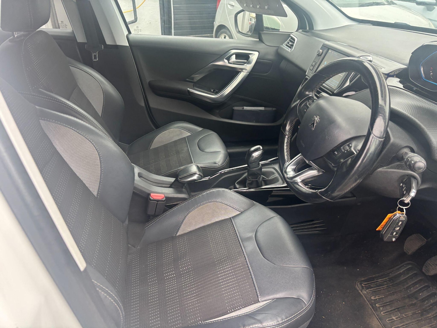 Used Peugeot 2008 for sale - 77824249: Photo 8