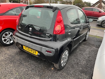 Used Peugeot 107 2010 for sale - 76926039: Photo