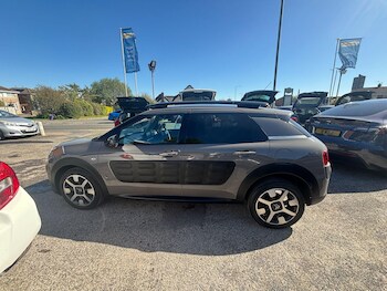 Used Citroen C4 Cactus 2017 for sale - 78448110: Photo