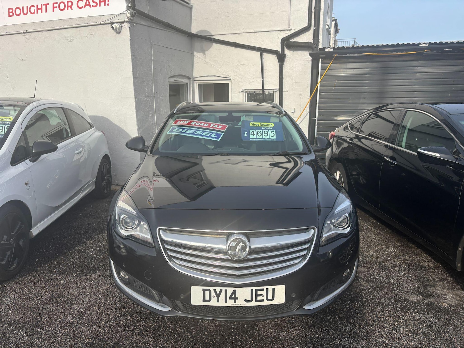 Used Vauxhall Insignia 2014 for sale - 76388911: Photo 2