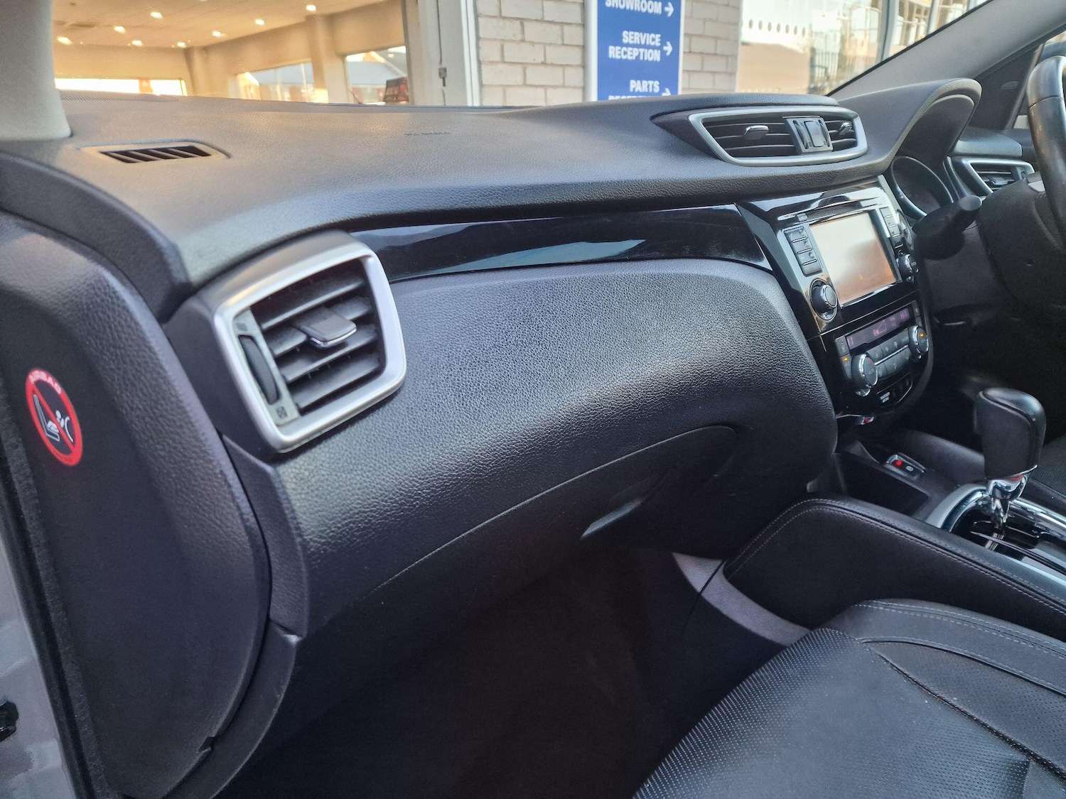 Used Nissan Qashqai 2015 for sale - 76408937: Photo 12