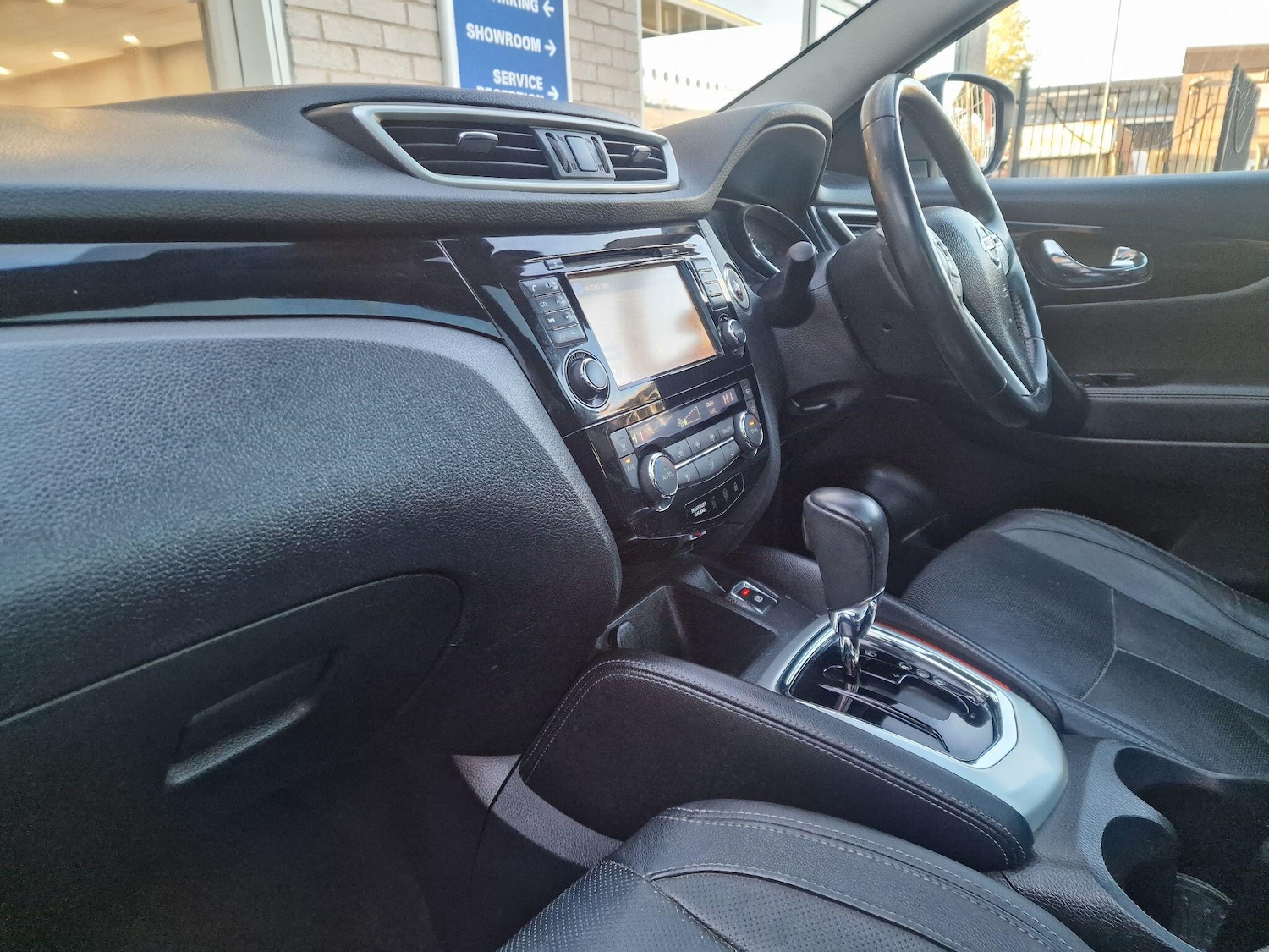 Used Nissan Qashqai 2015 for sale - 76408937: Photo 13