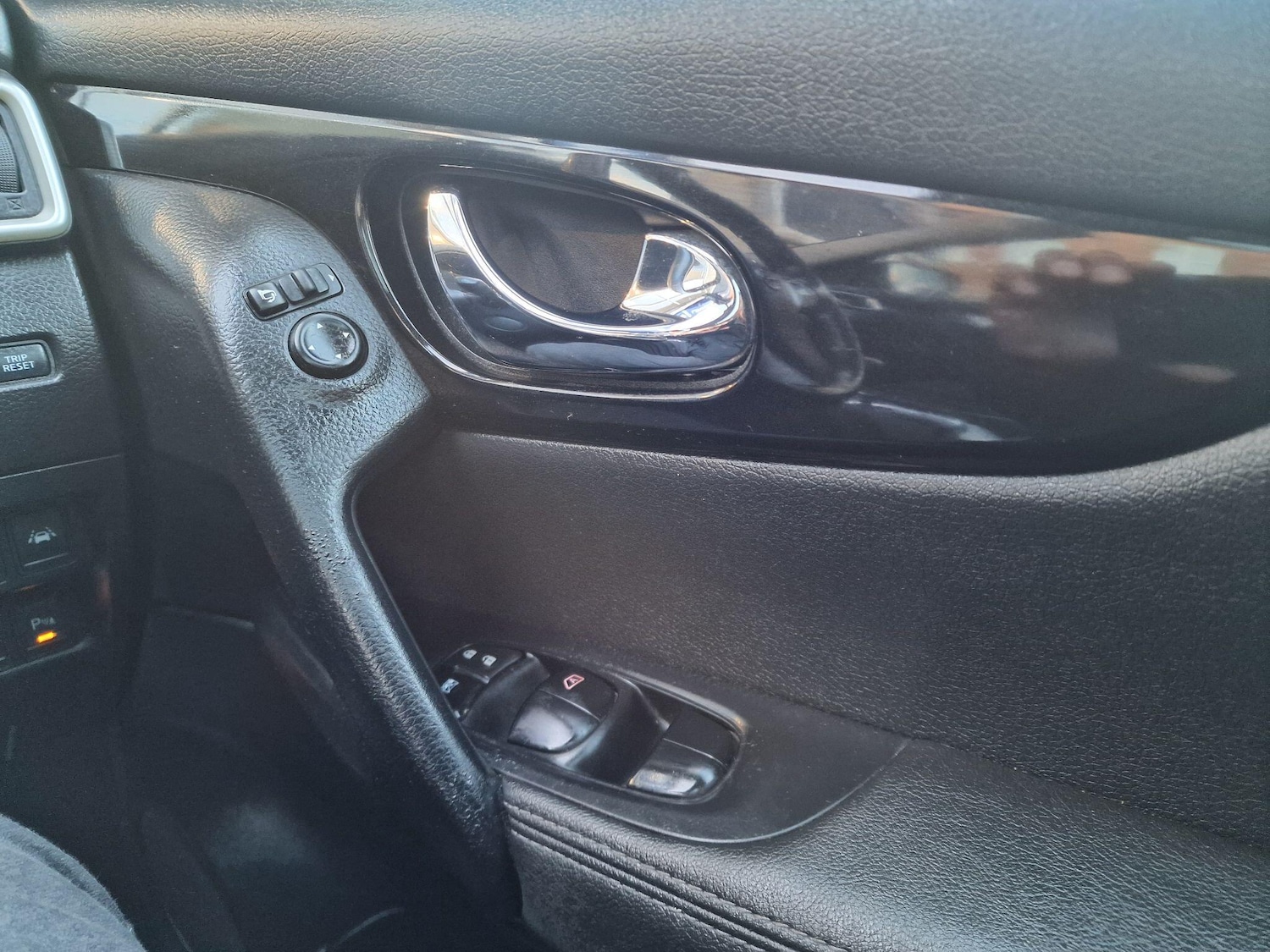 Used Nissan Qashqai 2015 for sale - 76408937: Photo 24