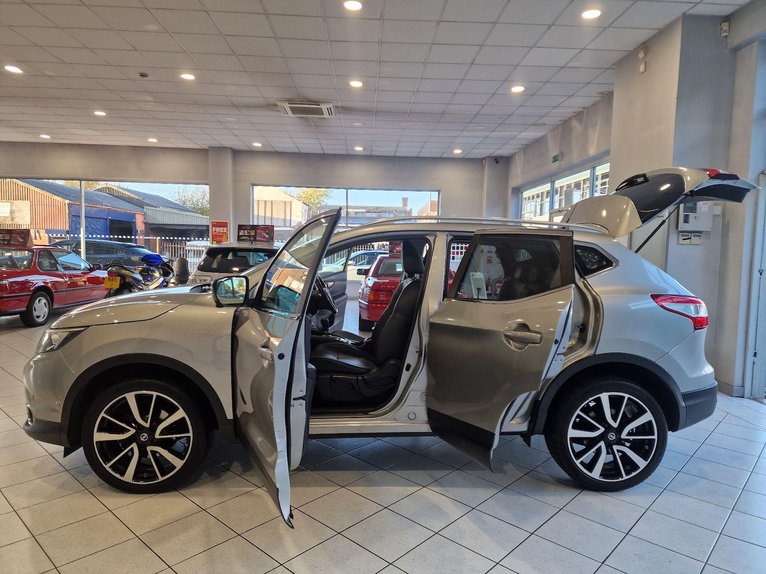 Used Nissan Qashqai 2015 for sale - 76408937: Photo 6