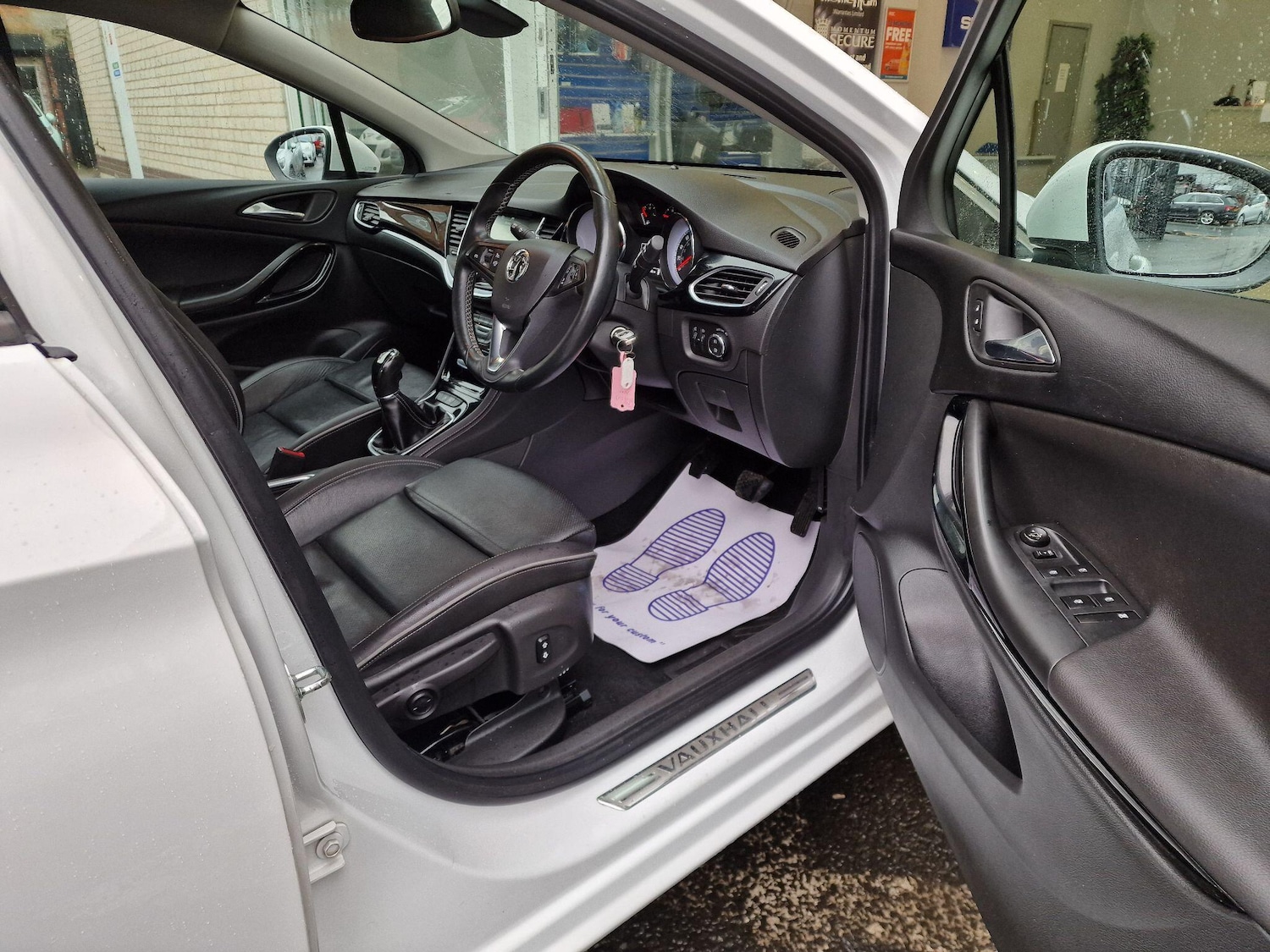 Used Vauxhall Astra 2015 for sale - 76562230: Photo 17