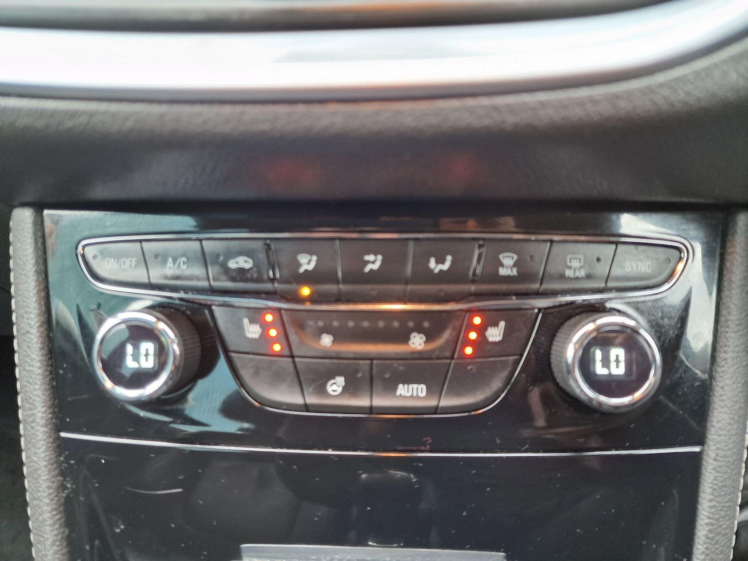 Used Vauxhall Astra 2015 for sale - 76562230: Photo 26