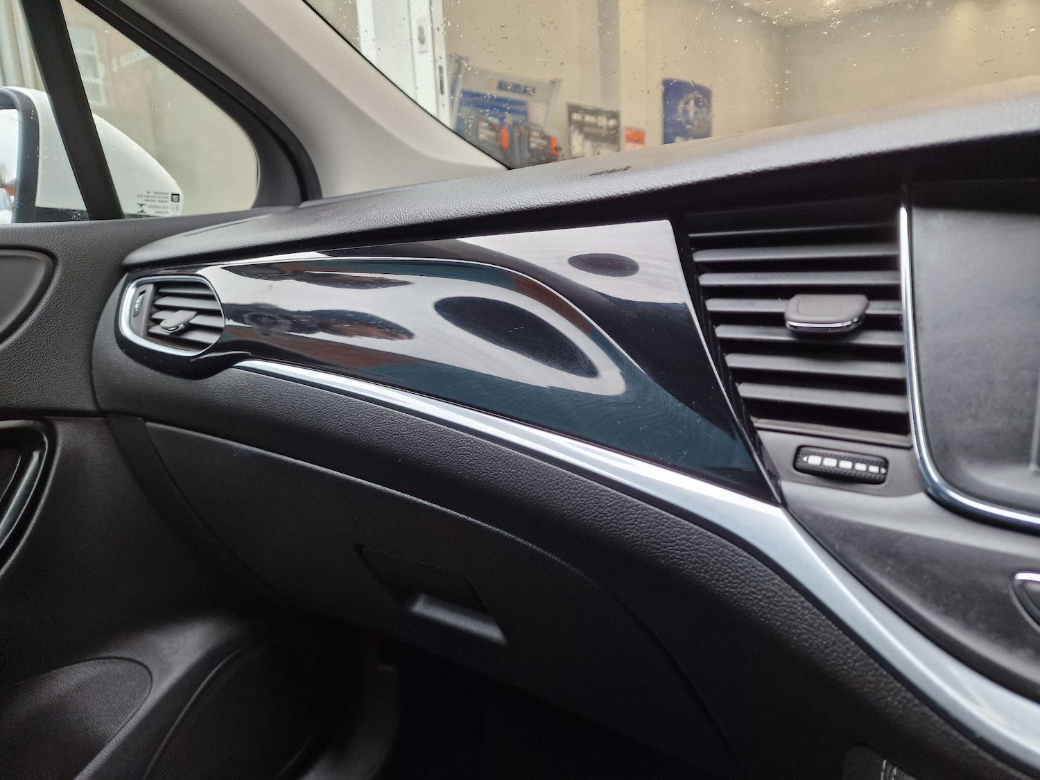 Used Vauxhall Astra 2015 for sale - 76562230: Photo 46