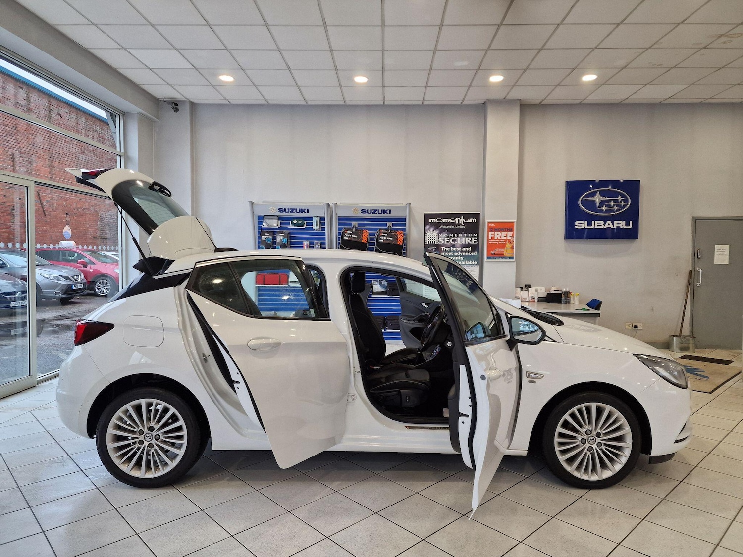 Used Vauxhall Astra 2015 for sale - 76562230: Photo 9