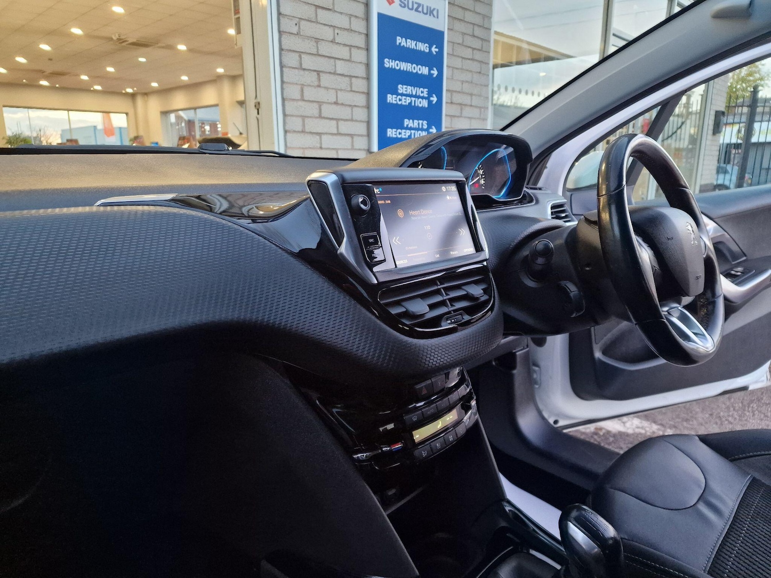 Used Peugeot 2008 2018 for sale - 76423924: Photo 13